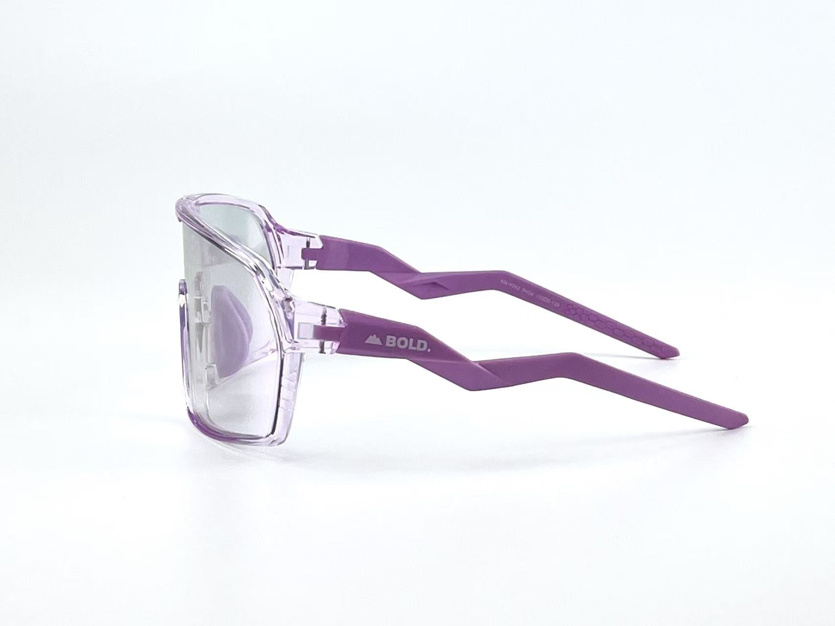 Run Rabbit Run 100 x BOLD Glow Photochromic Sunglasses Purple – lifestyle